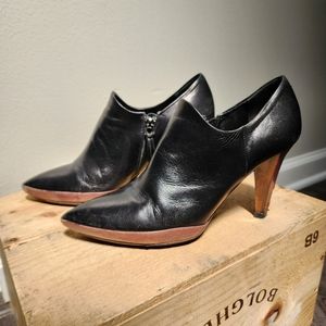 Miu Miu Black Leather Pointed Toe Ankle Booties Zipper Boots size 38 - 3" heel